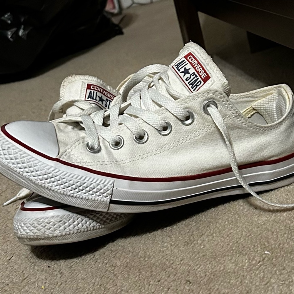 Converse All Stars size 6Men/8Women